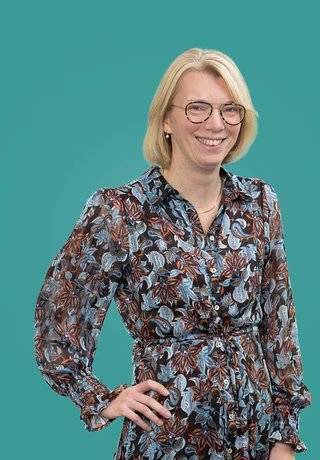 Monique van de Laar